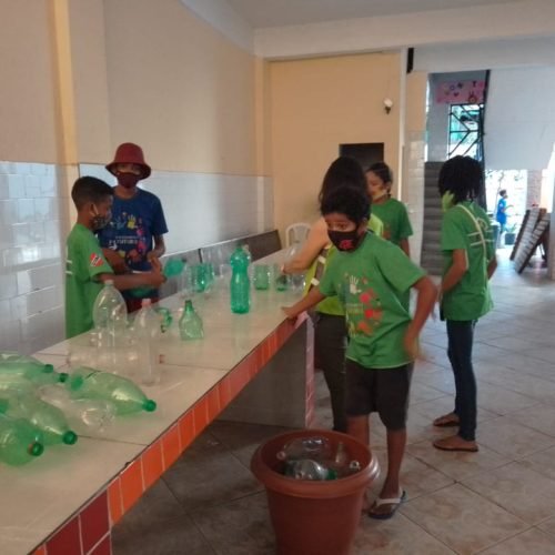 ddc9ecd5-817d-4bc1-9d74-abe4cb80458f